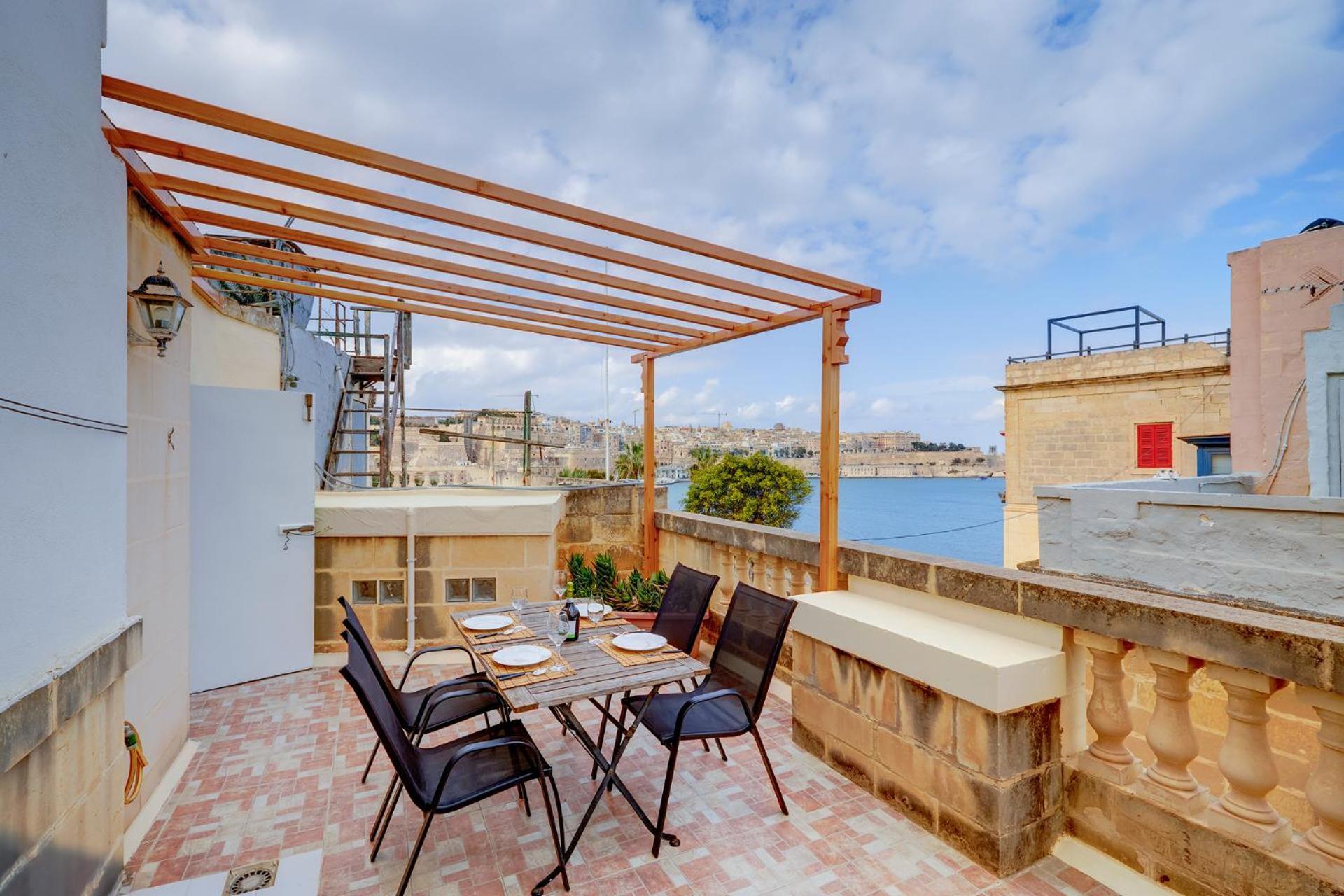 סנגלאה Traditional Maltese Townhouse, Roof Terrace And Views מראה חיצוני תמונה