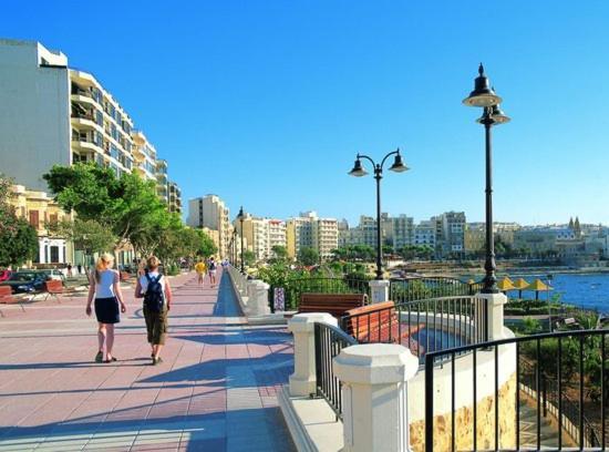 סנגלאה Traditional Maltese Townhouse, Roof Terrace And Views מראה חיצוני תמונה